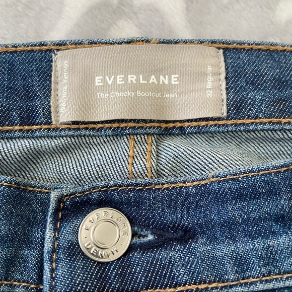 Evelarne Cheeky Bootcut Women's Crop Jeans - Size 32R - Picture 9 of 17